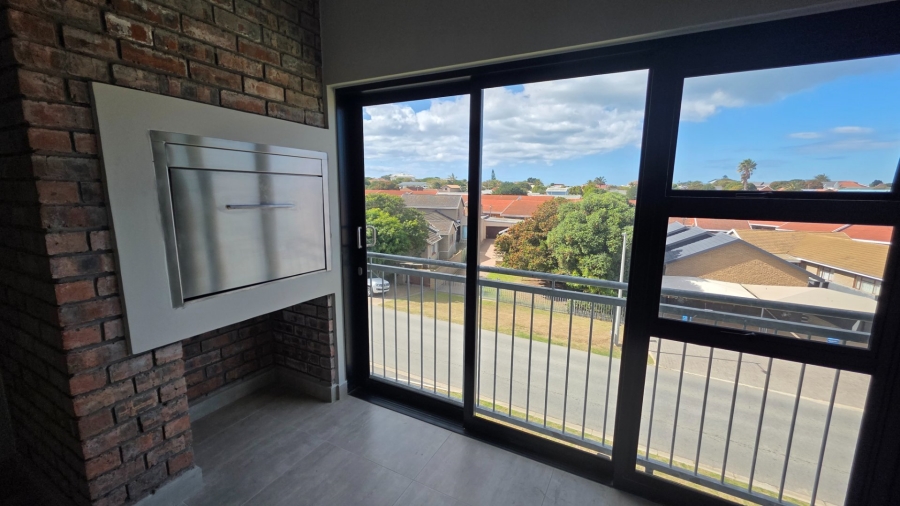 2 Bedroom Property for Sale in Hartenbos Central Western Cape